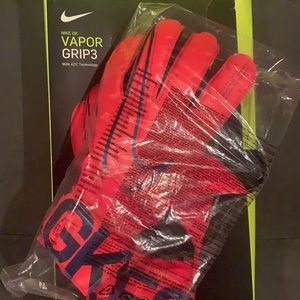 NEW Nike GK Vapor Grip3